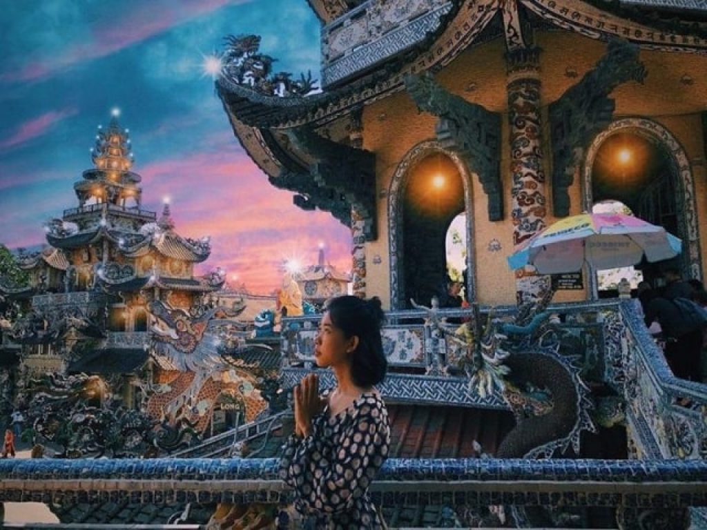 chùa Linh Phước Đà Lạt 18 tầng địa ngục